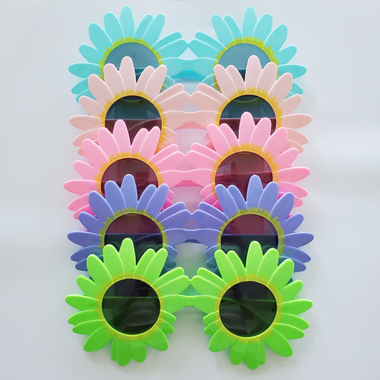 Large Daisy Sunnies