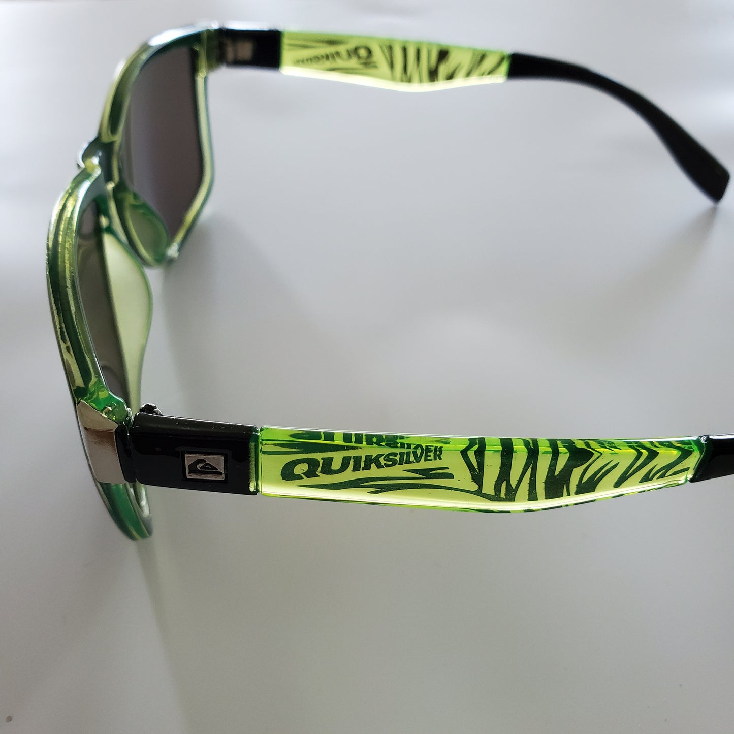 Quiksilver Lemon-Lime Shades