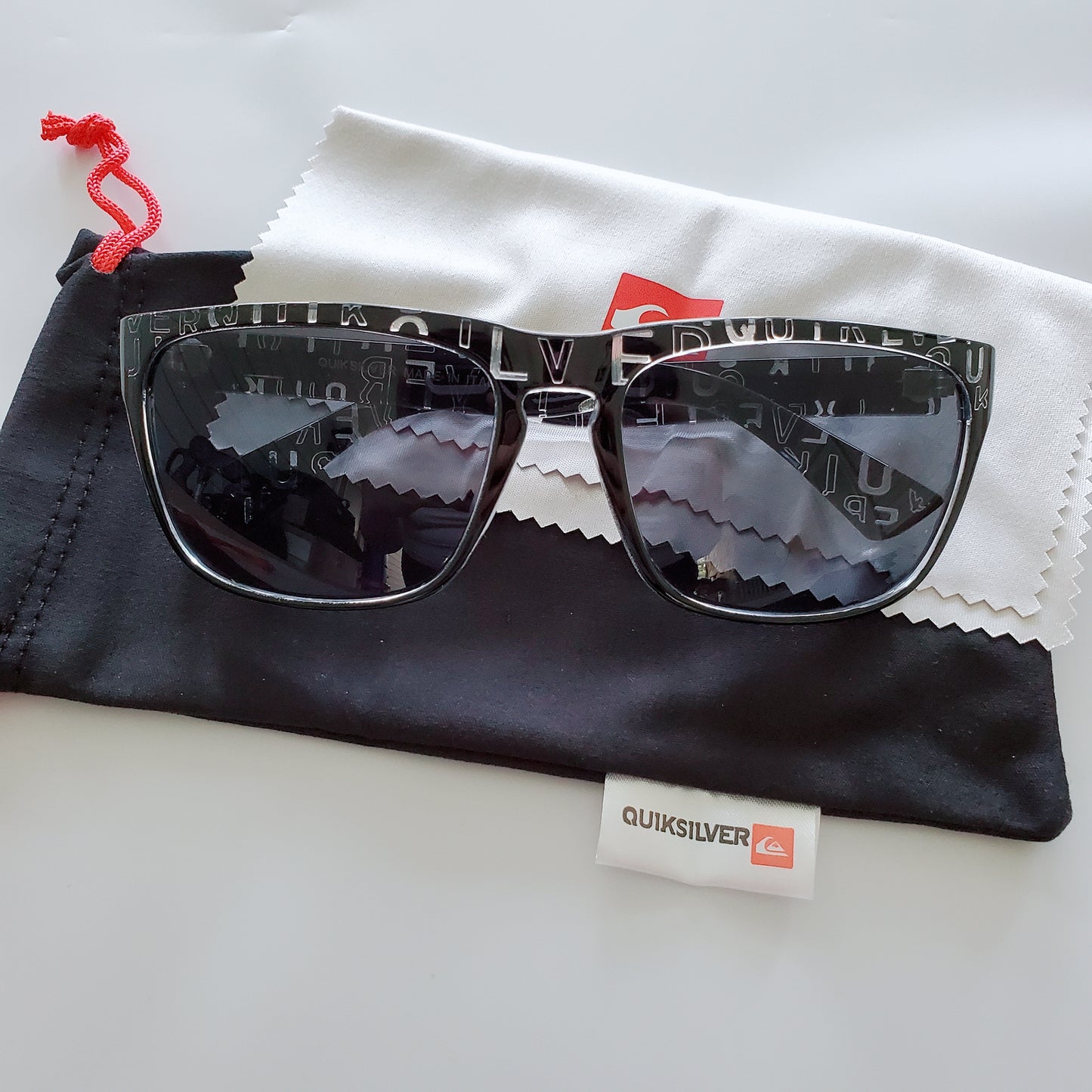 Quiksilver Black Shades